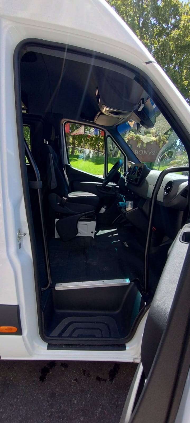 e0c49be0-80d8-4d37-a5cb-e685b9e3263c